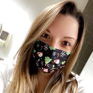 Meet your Posher, Danielle